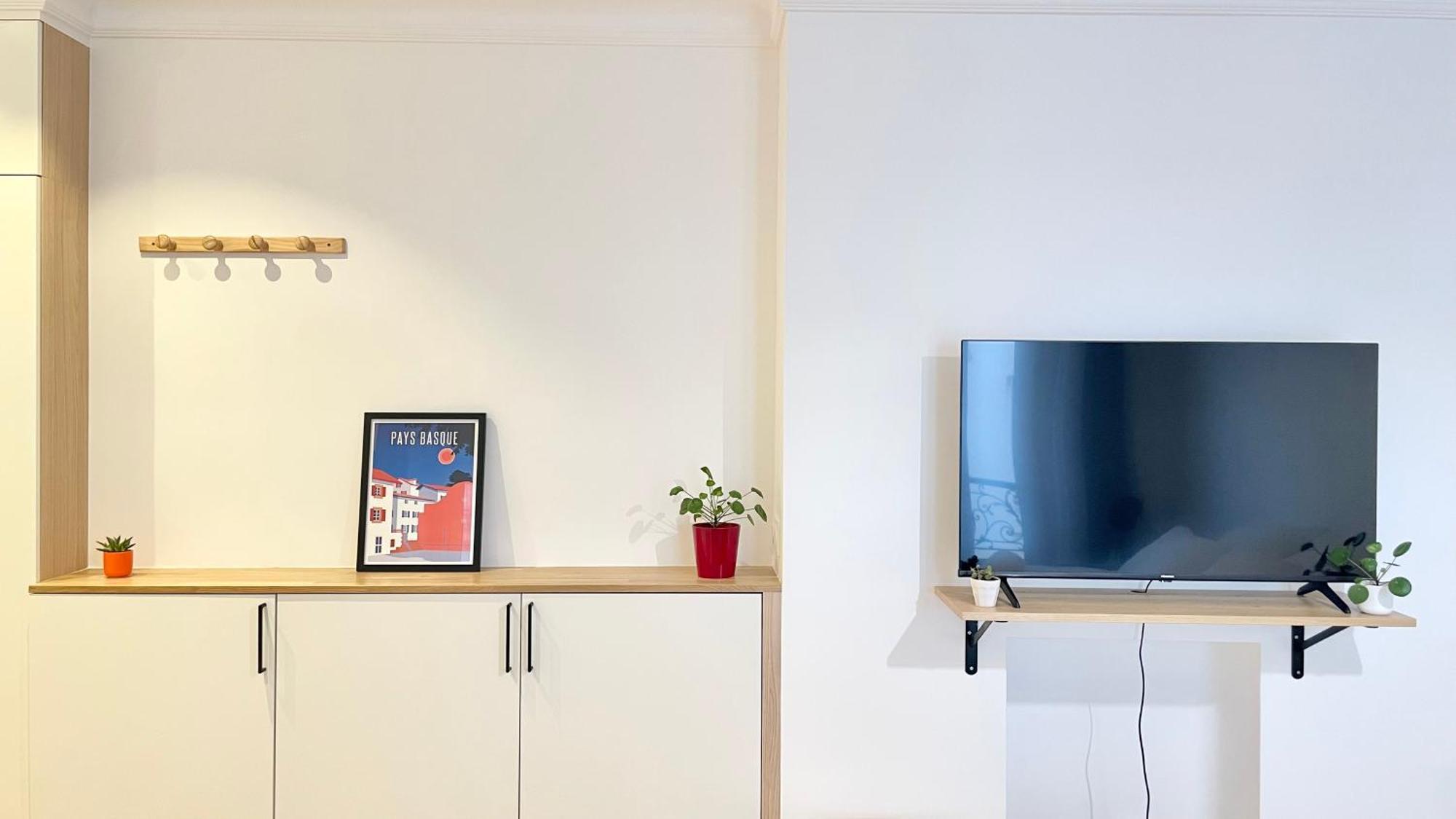 Justine Suite, Place De La Republique Apartment Paris